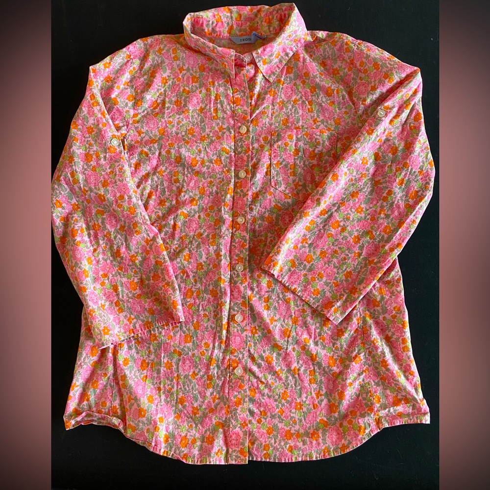 Izod medium floral button down!